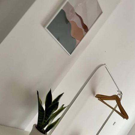 Studio Stay White Room Каламата Экстерьер фото