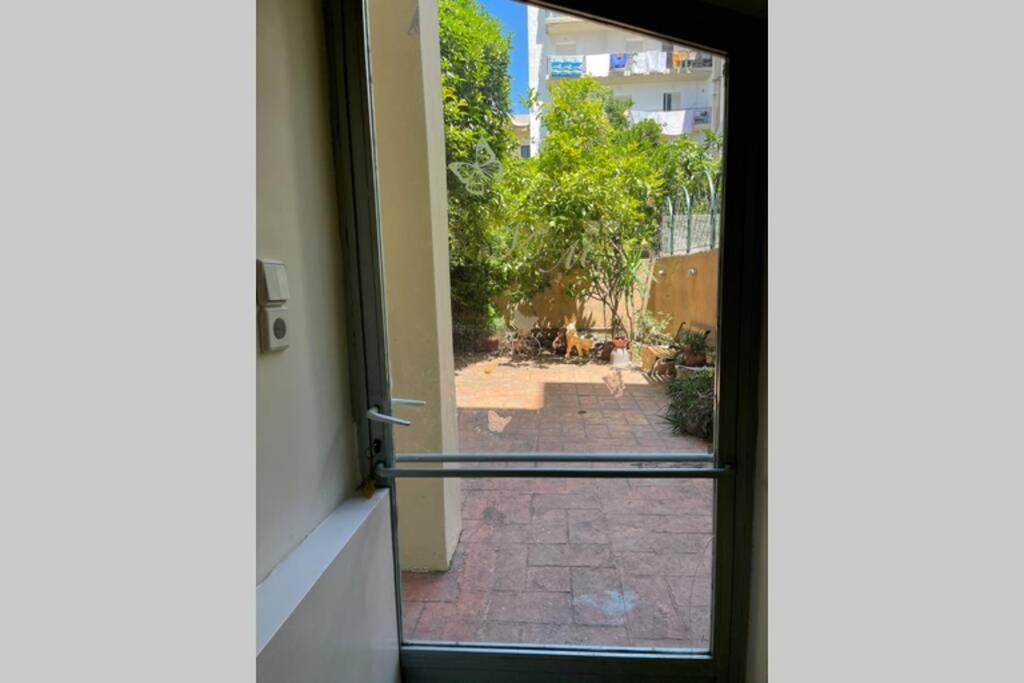 Studio Stay White Room Каламата Экстерьер фото