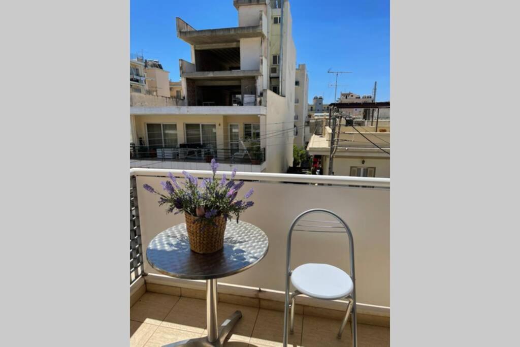 Studio Stay White Room Каламата Экстерьер фото